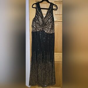 Elegant Black and Gold Sequin Dress